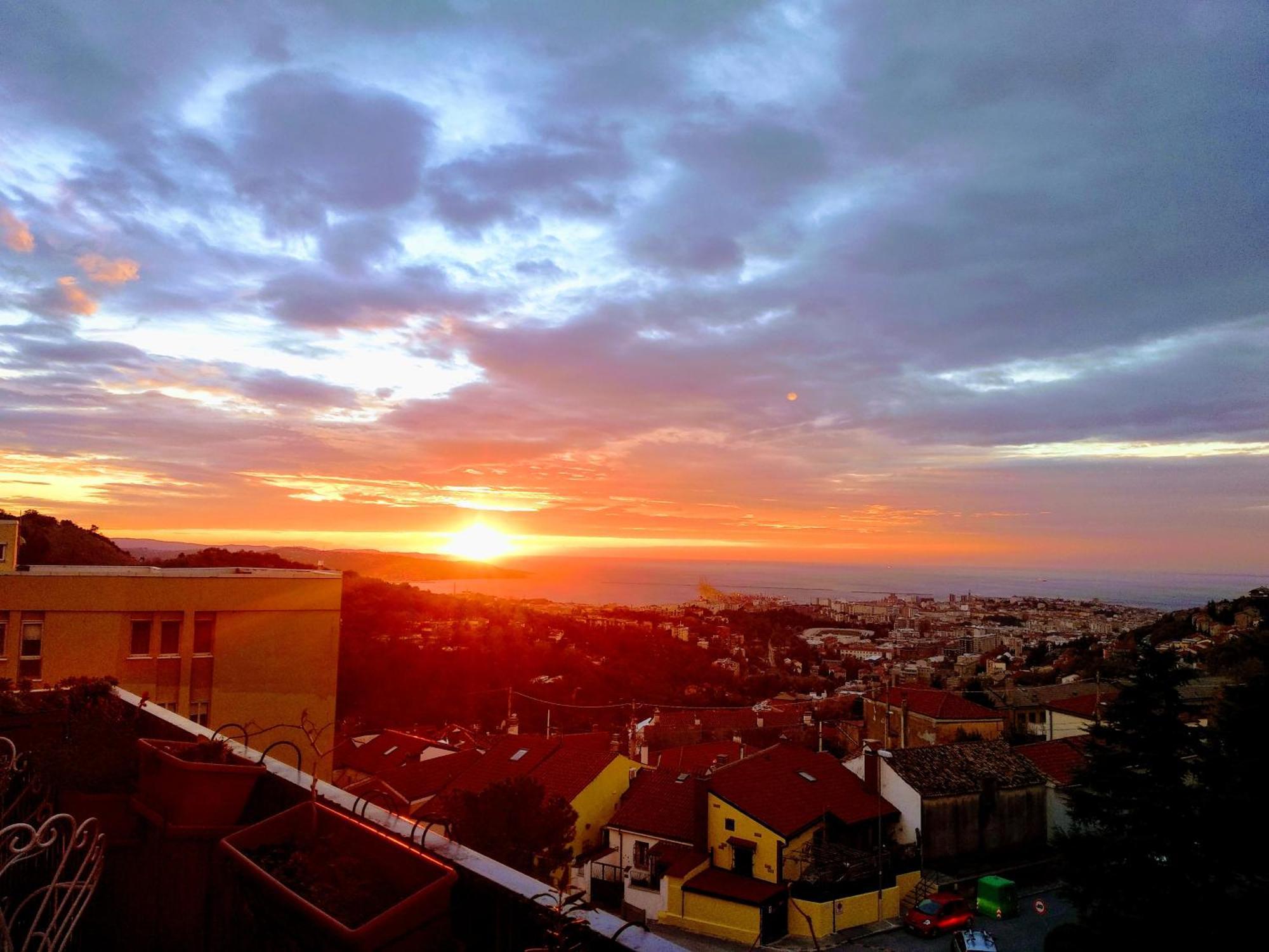 Charme&Chic Bed & Breakfast Триест Екстериор снимка